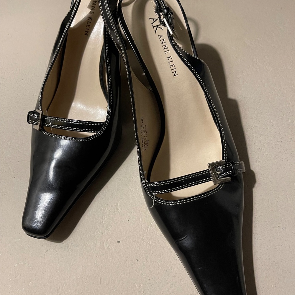 ANNE KLEIN Black Sling Backs 